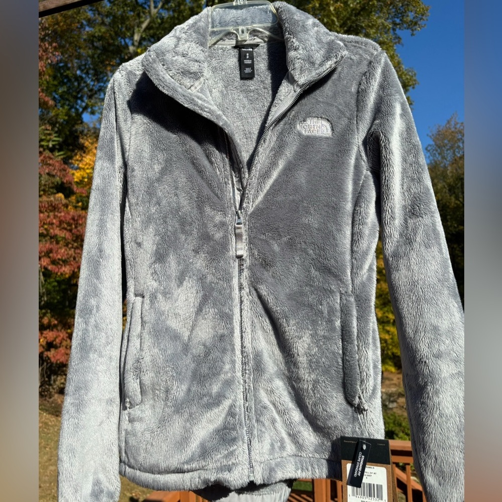New with tag The North Face Osito full zip jacket women’s size Small